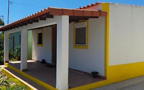 Nadadouro Eco-Country-Cottage